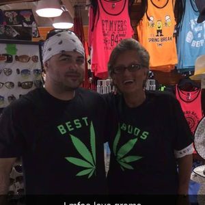 Meet your Posher, Devin